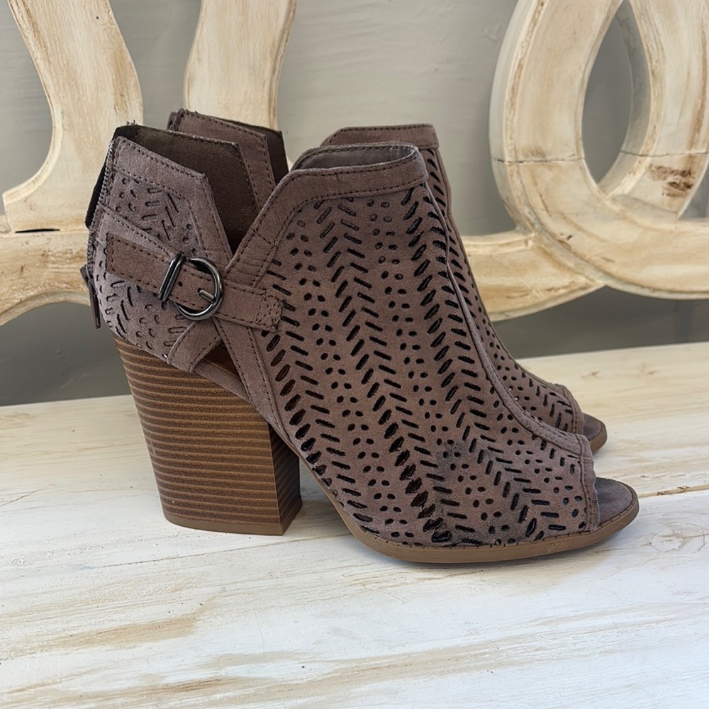 Brown Peep-Toe Block‎ Heel Sandals Size 8 1/2